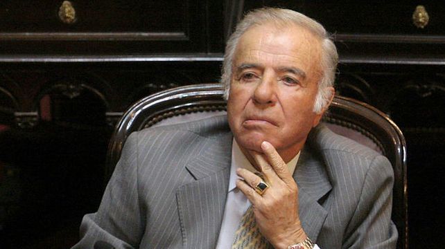 El ex presidente Carlos Menem fue citado a declarar como testigo en la causa en la que se investiga la muerte de su hijo Carlos Menem Jr.