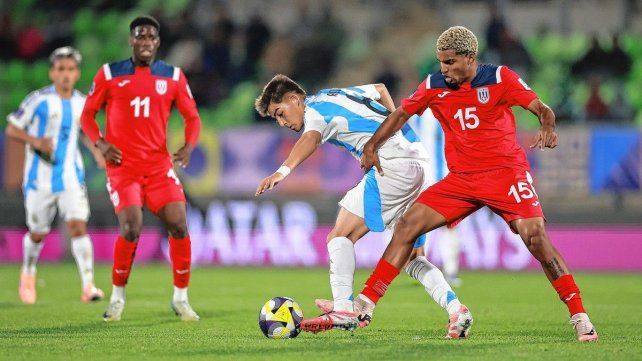 Argentina ganó en su primer partido.