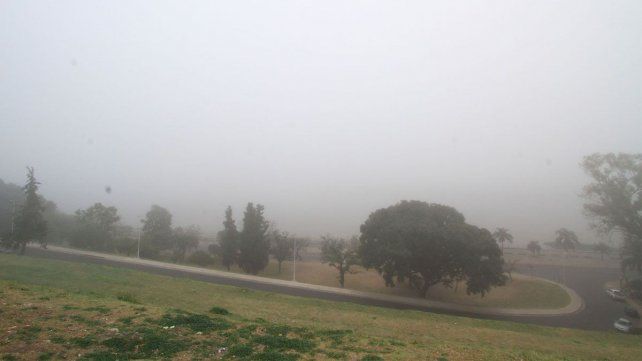 La neblina cubre Entre Ríos este martes: precaución al circular.