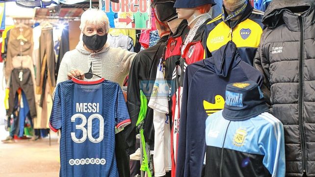 La camiseta de Messi en el PSG está en Paraná.