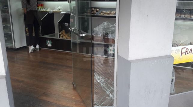 El comercio blanco de los delincuentes en el microcentro santafesino.