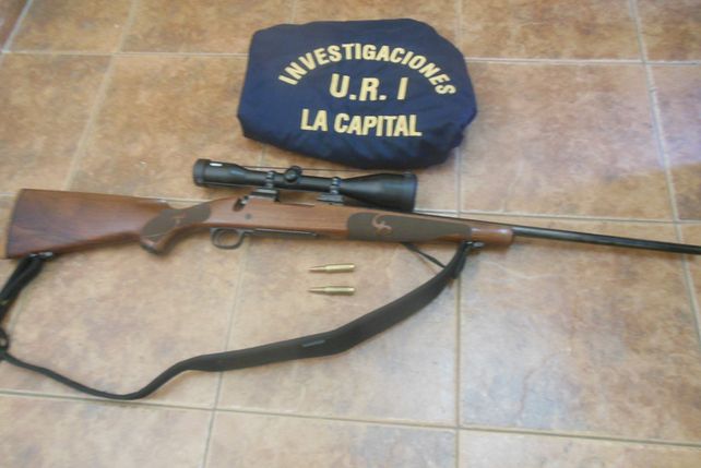 Evidencia. El arma incautada por policías de Investigaciones de Santa Fe.