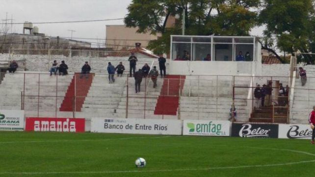 Atlético Paraná volvió a la victoria en uno de sus últimos partidos en la B Nacional