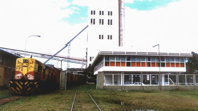 Hasta el año 2002 ingresaron las últimas formaciones de trenes con granos hasta el puerto de Concepción del Uruguay.