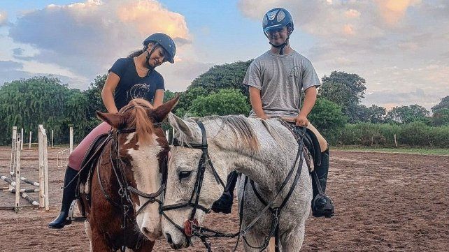 Martina y Juani se preparan para cumplir su sueño de participar en Colombia.