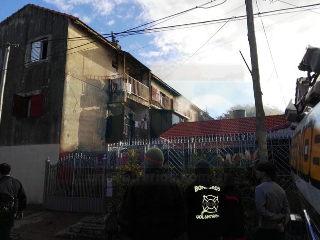 Gran susto. Las viviendas fueron evacuadas en el barrio Jardines del Sur.