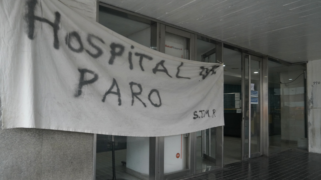 El paro de los municipales repercutió en los hospitales, pero sin afectar las guardias. 