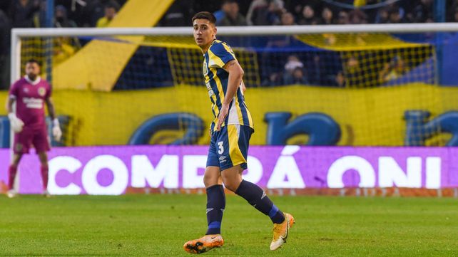 Agustín Sández se metió en el equipo en el último partido por Malcorra. Coyote pasó a la mitad de la cancha.