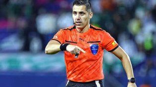La IFAB aprobó el uso de cámaras corporales para árbitros en cualquier tipo de competencias.