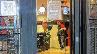 Colón reinauguró su tienda oficial en la sede de la entidad