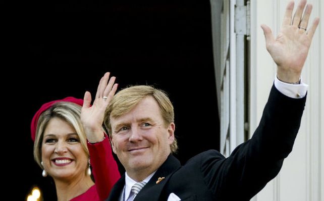 En silencio.  Guillermo Alejandro y Máxima en una aparición reciente.