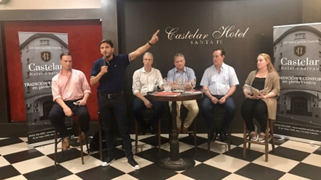 cónclave. La dirigencia de la UCR confluyó en un hotel santafesino.
