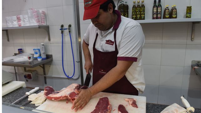 Los consumidores tendrán desde mañana un reintegro del 10% en las compras con tarjeta de débito en carnicerías.&nbsp;