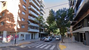 El ladrón émulo del Hombre araña trepó hasta un segundo piso y se robó un televisor de 32 pulgadas.&nbsp;