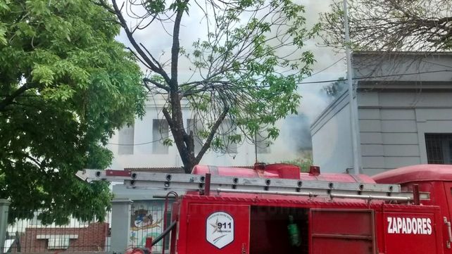 Incendio de la escuela Rivadavia: El Jefe de Bomberos descartó desperfecto en el cableado