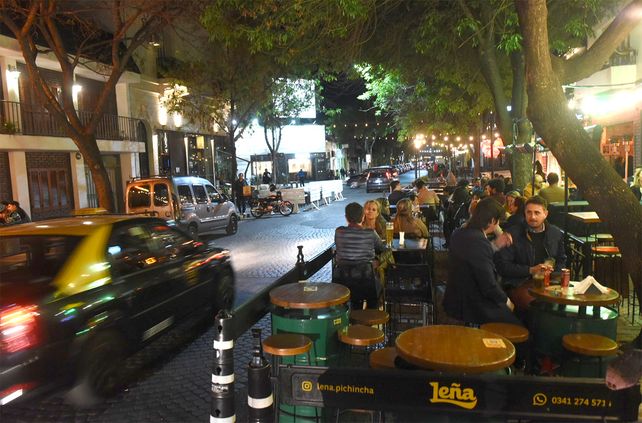 Alvear al 100. A mitad de cuadra piden habilitar una cantina.
