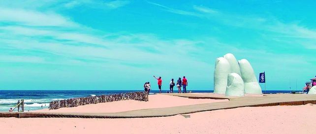 Urugay crece como destino elegido por los argentinos al momento de planear sus vacaciones de verano.