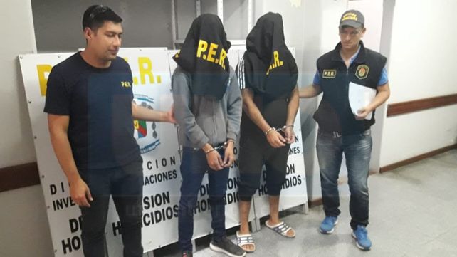 Acusados. Dos hombres de Puerto Viejo quedaron detenidos por el crimen.