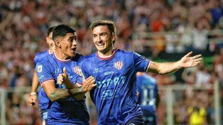 Unión sacó chapa ante Newells y se anima a soñar en grande