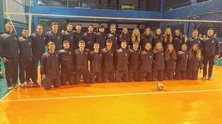 Los seleccionados femenino y masculino que representarán a Santa Fe en el Campeonato Nacional Sub 18 en Chapadmalal.