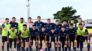 Asociación Rosarina de Fútbol: El plantel dirigido por el Chulo Arrieta viene cumpliendo una buena campaña en la segunda categoría y se ubica tercero detrás de Bancario y Río Negro. &nbsp; 