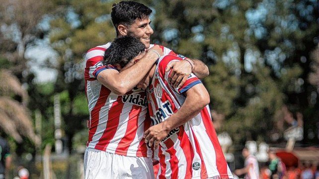 La reserva de Unión cortó la mala racha con una goleada a Banfield y sueña con los playoffs