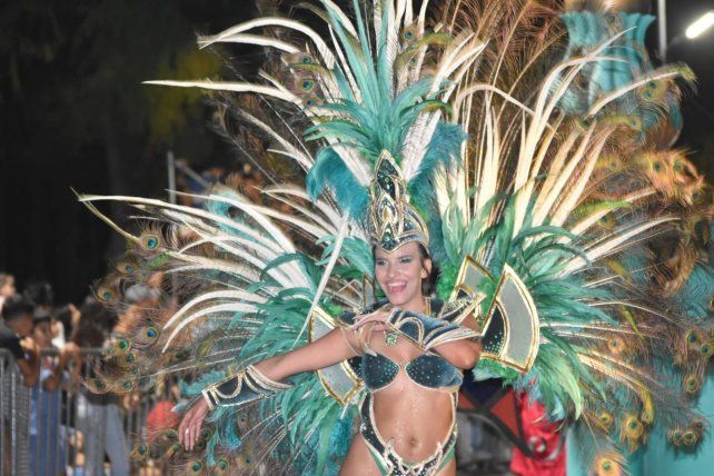 Los carnavales movilizaron miles de turistas