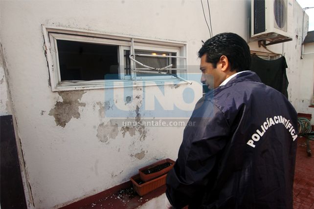 Robaron y destrozaron la administración del Centro de la Construcción de Santa Fe