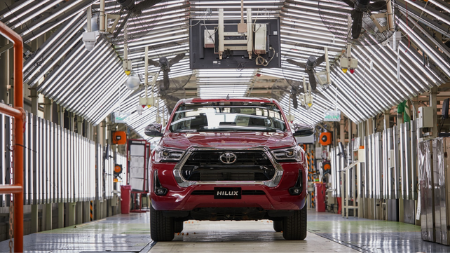 La Toyota Hilux se posiciona entre los autos más vendidos del mes de abril. La Toyota Hilux se posiciona entre los autos más vendidos del mes de abril.