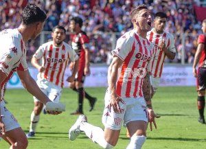 Unión tendría en la mira a dos delanteros con pasado en el Tate
