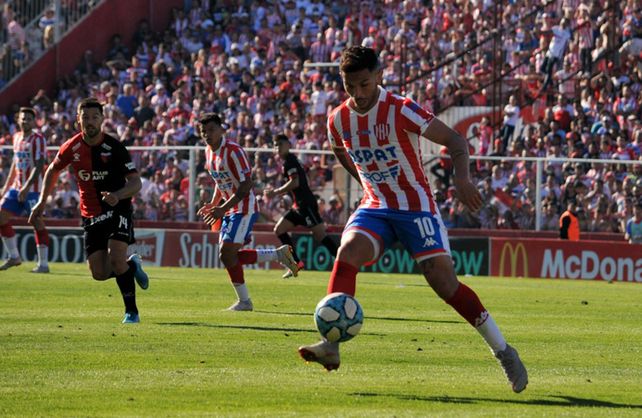Gabriel Carabajal, uno de los máximos asistidores de la historia en la Superliga