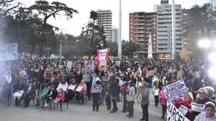 A 11 años de Ni Una Menos, una multitud marchó en Santa Fe y lanzó duras críticas por el ajuste y la falta de políticas de género