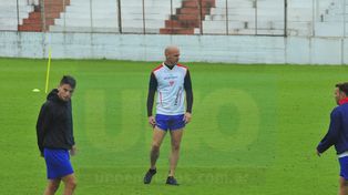 La presencia de Iván Furios es el interrogante en Atlético Paraná