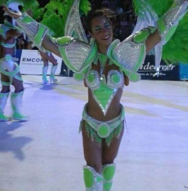 Así es Mechy Rohrer, la protagonista del video hot con dos pilotos