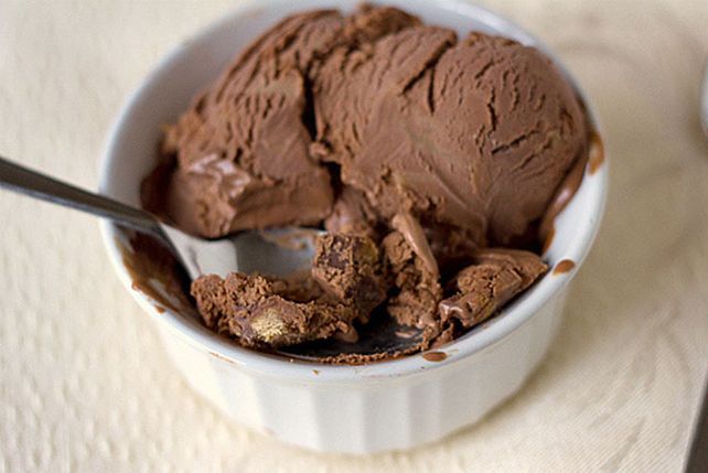 Comer helado no ayuda a superar una ruptura
