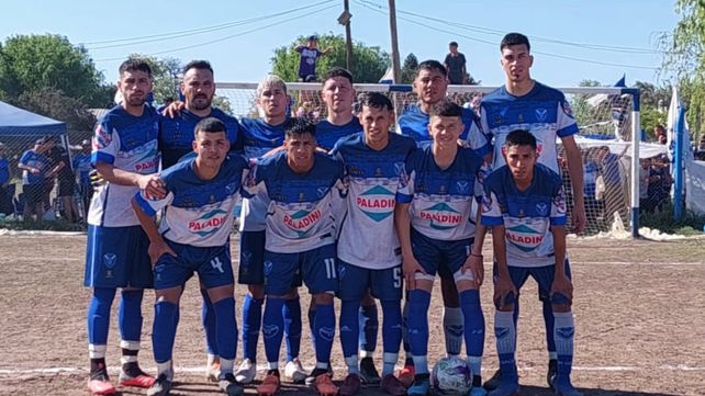 Gálvez es puro festejo. El equipo dirigido por Oscar Mora logró el ascenso a la Copa Santiago Pinasco 2023.