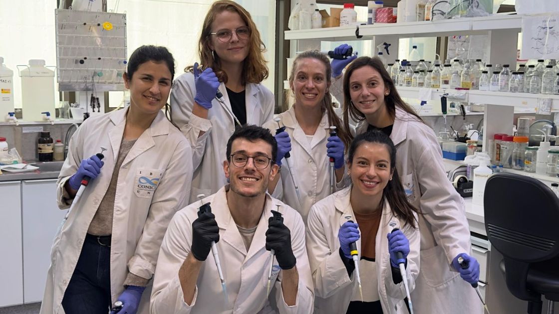 Premiaron a Bernabé Battista, un joven investigador formado en el Instituto de Biología Molecular y Celular de Rosario.