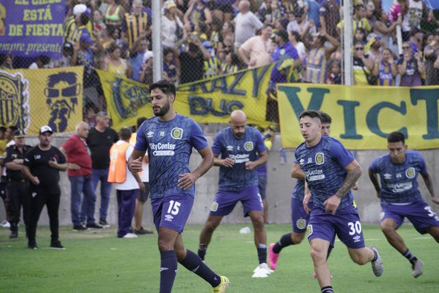 Los canallas entrenan pensando en levantrarse ante Vélez tras el porrazo con Huracán.