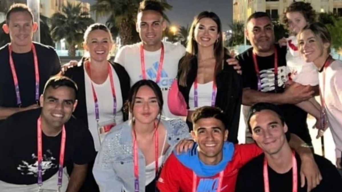 Los Jugadores De La Selección Recibieron La Visita De Familiares: Risas ...