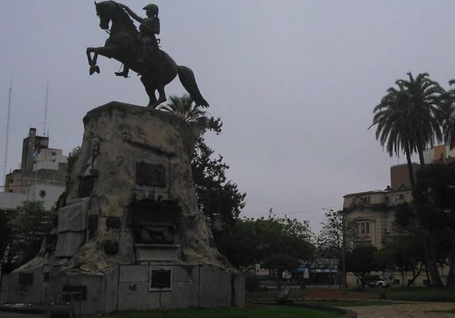Juntarán firmas y realizarán un taller de fotos en la Plaza San Martín