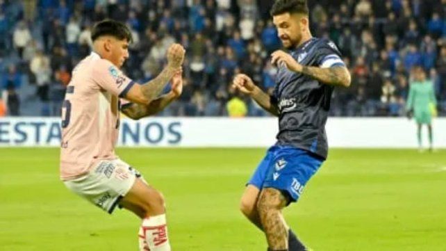 Vélez estuvo dos veces arriba