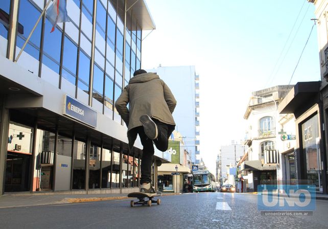 En calle Buenos Aires se hace difícil andar.