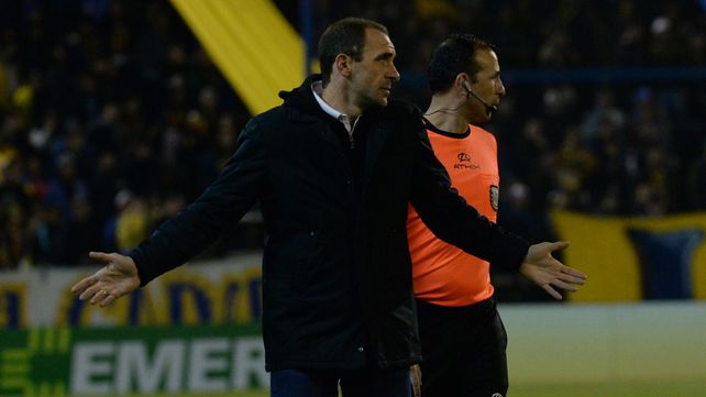 Somoza trabajó durante la pretemporada con este plantel, pero no logró que su equipo mejore.