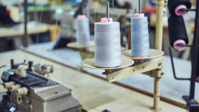 La industria textil utiliza sólo el 37% de su capacidad instalada y ya perdió unos 14.000 puestos de trabajo desde 2024