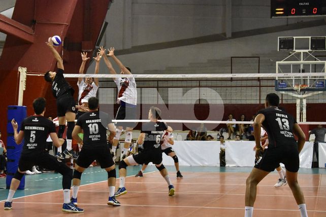 Libertad Burgi prevaleció en Núñez