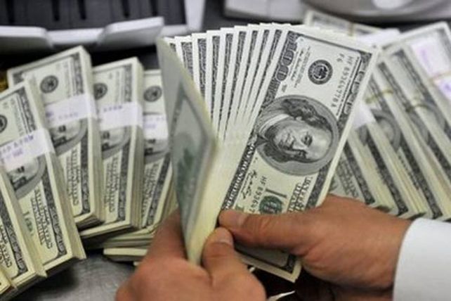 “Los controles disminuyeron las ventas de moneda extranjera”