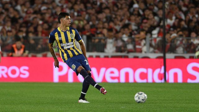 Juan Giménez regresa a la titularidad en Central después de varios partidos.
