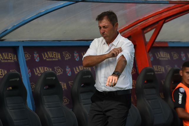 Se arremanga. Kudelka dijo que &ldquo;la cancha es dif&iacute;cil y el rival juega bien&rdquo;.&nbsp;