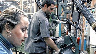 Solo una de cada tres mujeres tiene empleo o lo está buscando. Hay significativas diferencias en los indicadores laborales por provincias