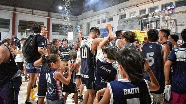 Gimnasia defenderá su título en el Torneo Oficial de Básquet que el año pasado le ganó a Rivadavia Juniors.